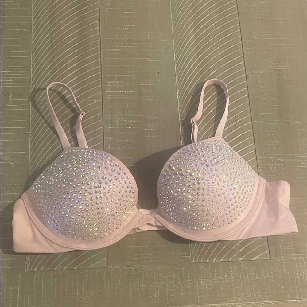 Women's Rhinestone Embellished Light Pink Bra